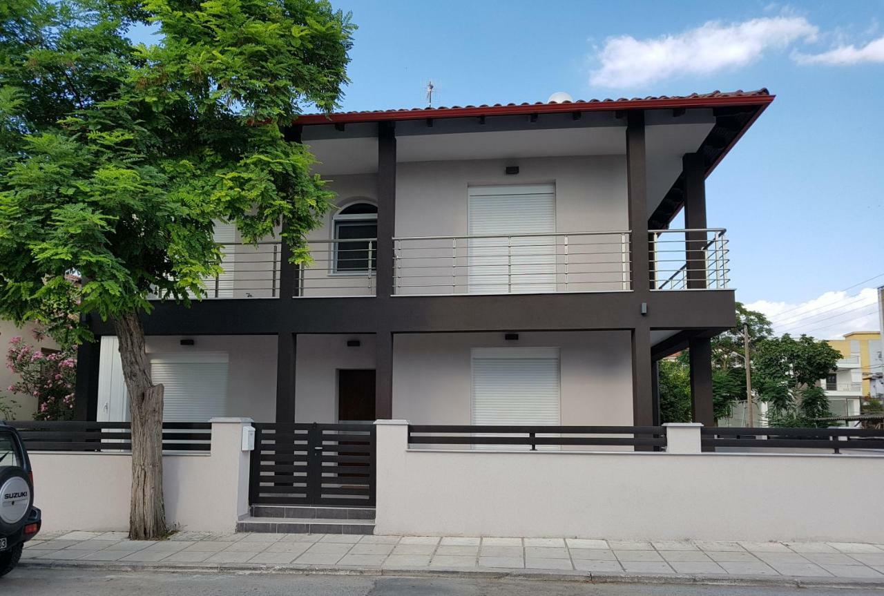 Fantastic Four Apartments Néoi Epivátai Eksteriør billede