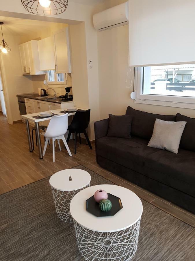 Fantastic Four Apartments Néoi Epivátai Eksteriør billede