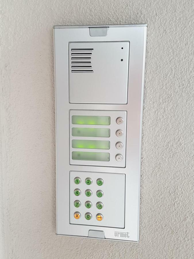 Fantastic Four Apartments Néoi Epivátai Eksteriør billede