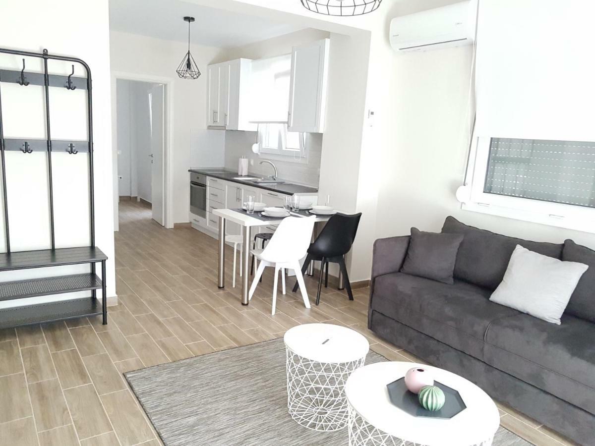 Fantastic Four Apartments Néoi Epivátai Eksteriør billede