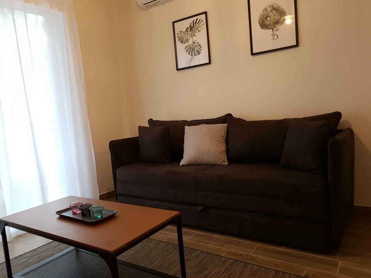 Fantastic Four Apartments Néoi Epivátai Eksteriør billede