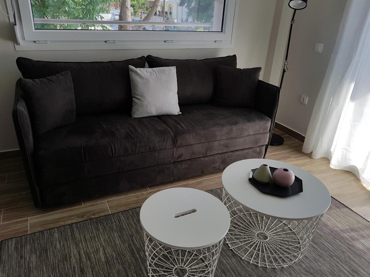 Fantastic Four Apartments Néoi Epivátai Eksteriør billede